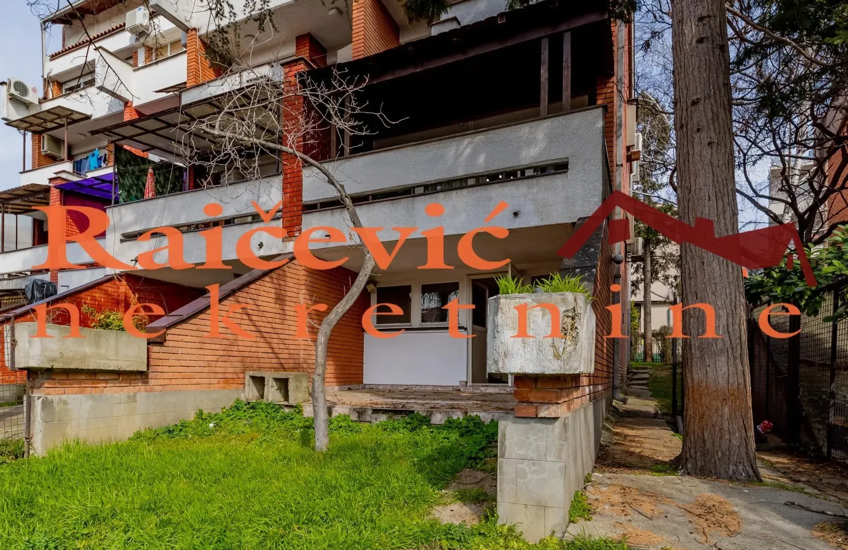 Prodaja, kuća, 273m², Brace Jerković, Voždovac Sve Podlokacije
