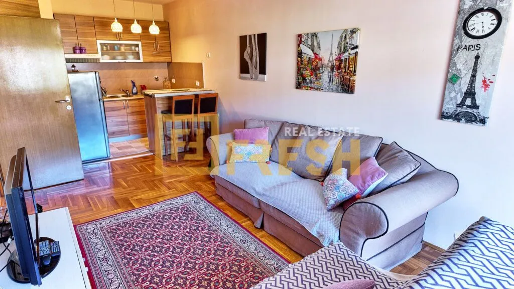 Prodaja, garsonjera, 32m², Centar, Podgorica
