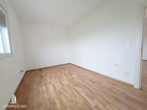 Prodaja, dvosoban stan, 61m², Radiofar, Surčin - image 9