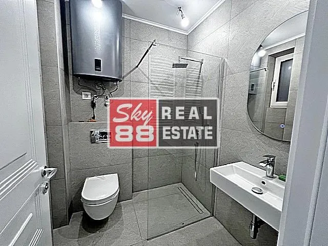 Prodaja, četvorosoban stan, 129m², Centar Sve Podlokacije, Beograd