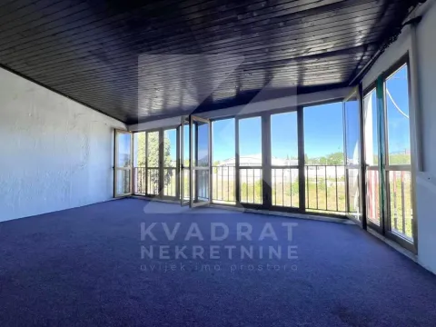 Izdavanje, kuća, 130m², Stara Varoš, Podgorica - image 3