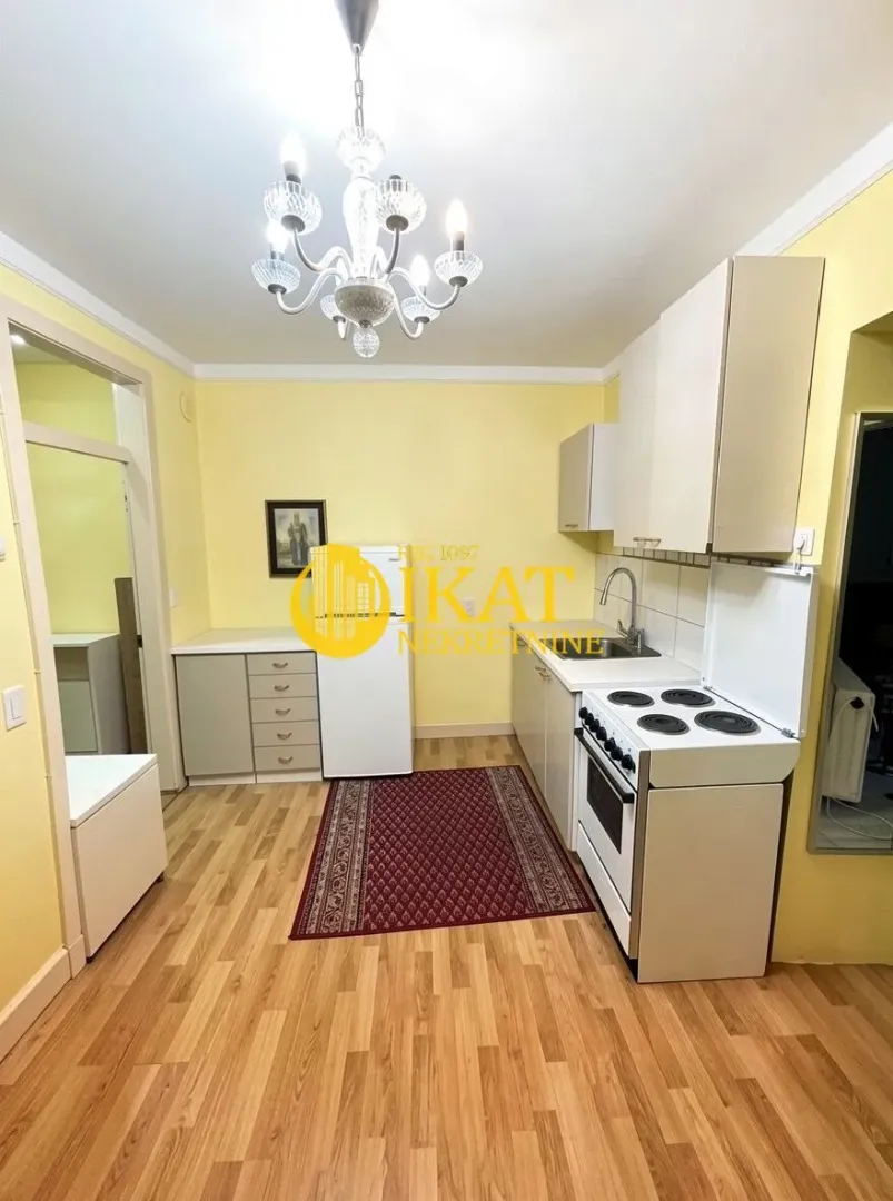 Prodaja, jednosoban stan, 31m², Severni Bulevar, Zvezdara Sve Podlokacije