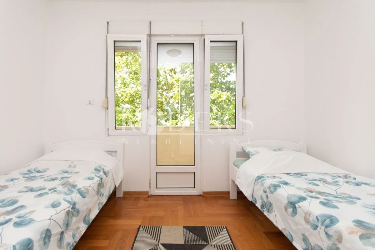 Izdavanje, dvosoban stan, 53m², Centar, Podgorica
