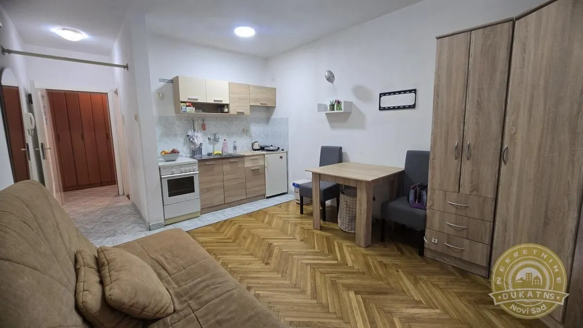 Prodaja, četvorosoban stan, 98m², Grbavica, Novi Sad Sve Podlokacije