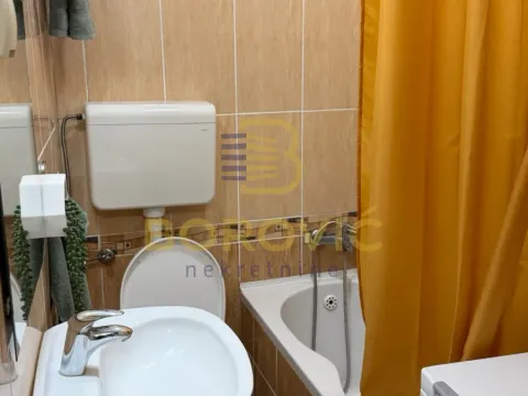 Sale, two bedroom apartment, 85m², Savski Venac, Beograd - image 9