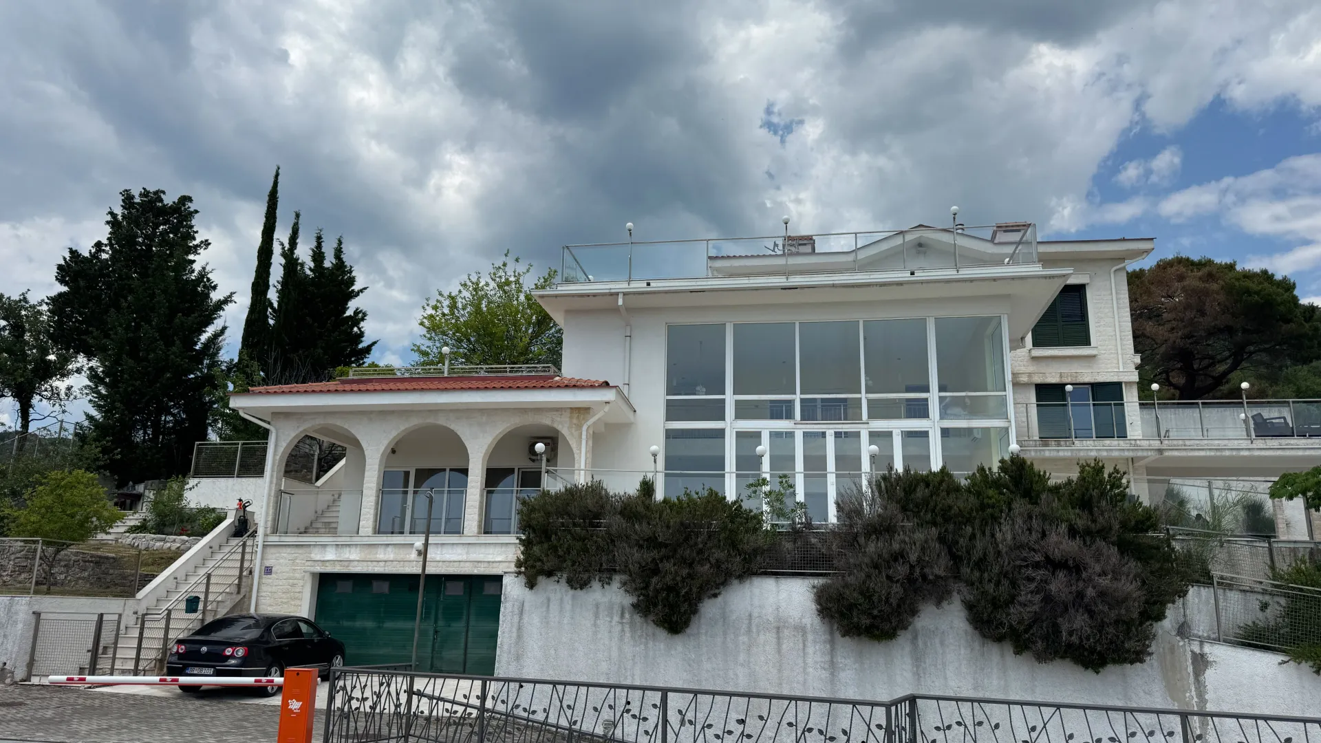 Rent, house, 600m², Topla, Herceg Novi