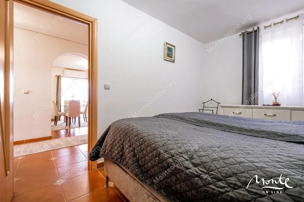Prodaja, kuća, 210m², Krašići, Tivat