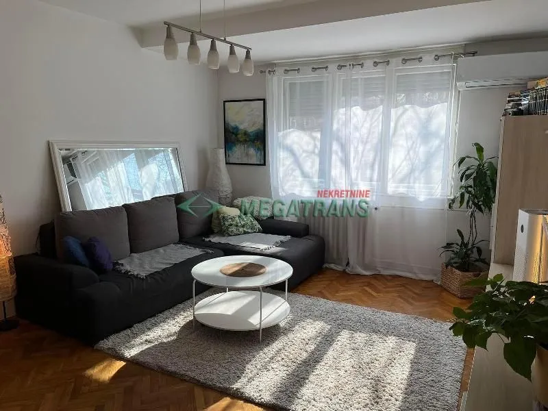 Rent, two bedroom apartment, 55m², Bulevar Oslobodjenja, Novi Sad Sve Podlokacije