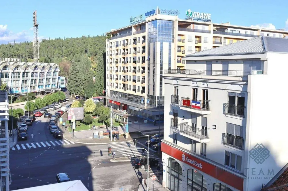 Rent, office space, 200m², Centar, Podgorica