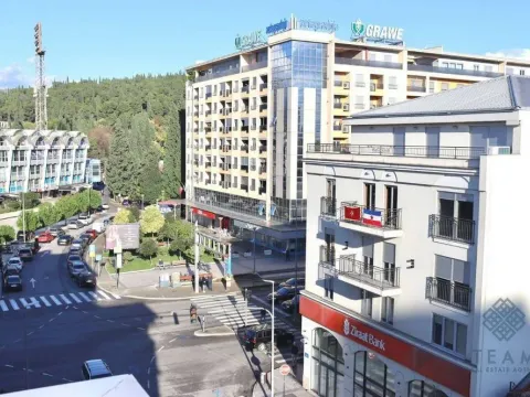Rent, office space, 200m², Centar, Podgorica - image 15