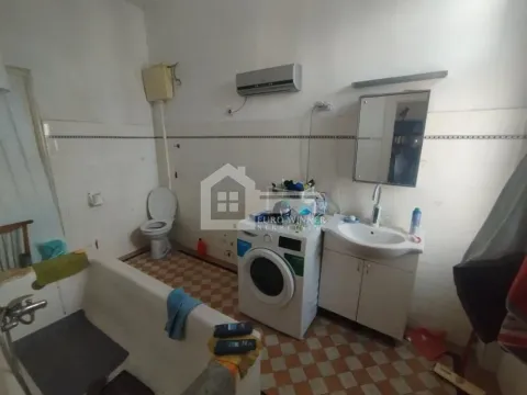 Prodaja, četvorosoban stan, 92m², Stari Grad, Beograd - image 8