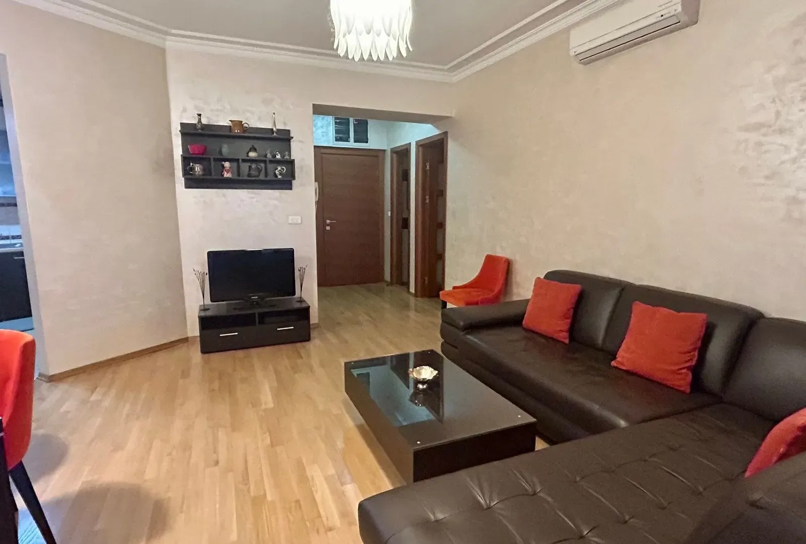 Rent, two bedroom apartment, 100m², Centar, Podgorica