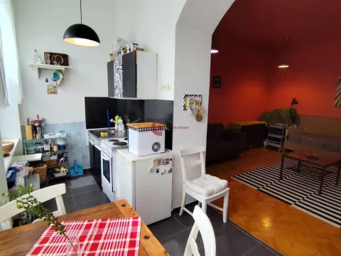 Prodaja, kuća, 55m², Centar, Subotica - image 13