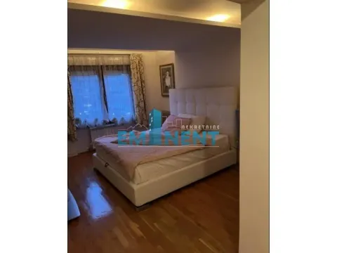 Prodaja, četvorosoban stan, 164m², Kalenić Pijaca, Vračar Sve Podlokacije - image 5