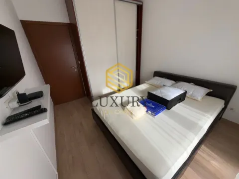 Izdavanje, dvosoban stan, 75m², City Kvart, Podgorica - image 8