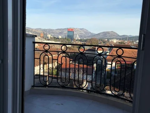 Prodaja, dvosoban stan, 64m², Stara Varoš, Podgorica - image 6