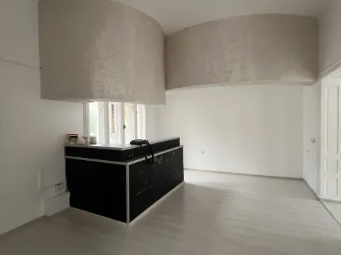Izdavanje, poslovni prostor, 100m², Centar, Leskovac - image 4