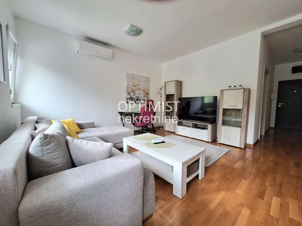 Rent, two bedroom apartment, 51m², Voždovac Sve Podlokacije, Beograd