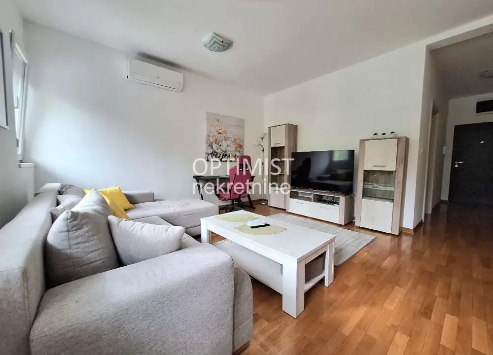 Rent, two bedroom apartment, 51m², Voždovac Sve Podlokacije, Beograd