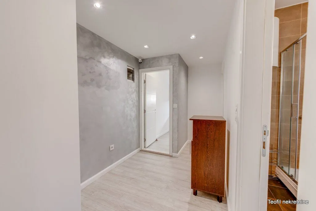 Prodaja, stan, 118m², Djeram, Pirot