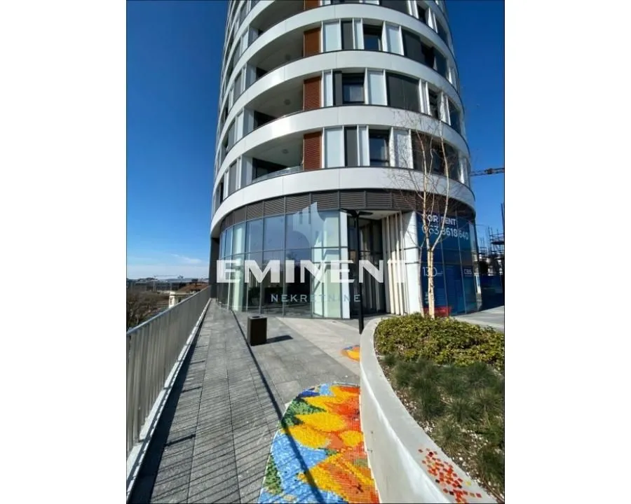 Izdavanje, trosoban stan, 88m², Savski Venac, Beograd
