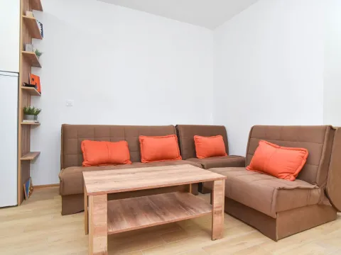 Rent, studio apartment, 30m², Budva, Crna Gora - image 4