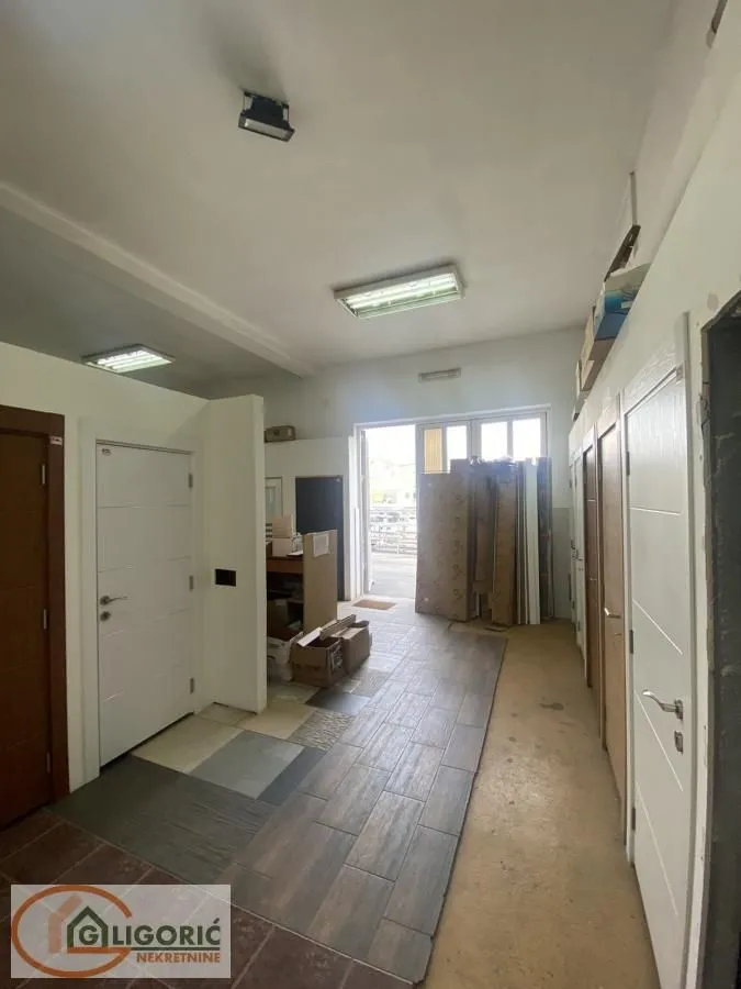 Rent, office space, 120m², Mali Mokri Lug, Zvezdara Sve Podlokacije
