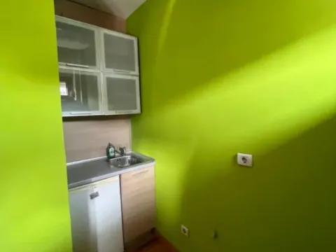 Izdavanje, poslovni prostor, 40m², Preko Morače, Podgorica - image 3