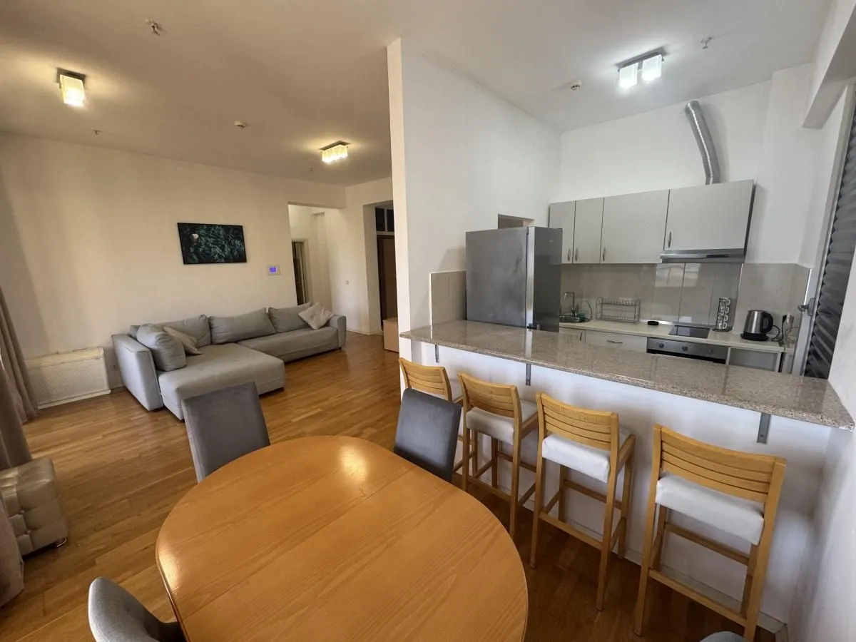 Rent, three bedroom apartment, 115m², Bečići, Budva