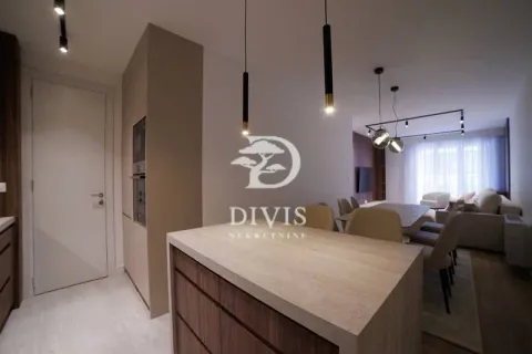 Izdavanje, trosoban stan, 130m², Crveni Krst, Beograd - image 9