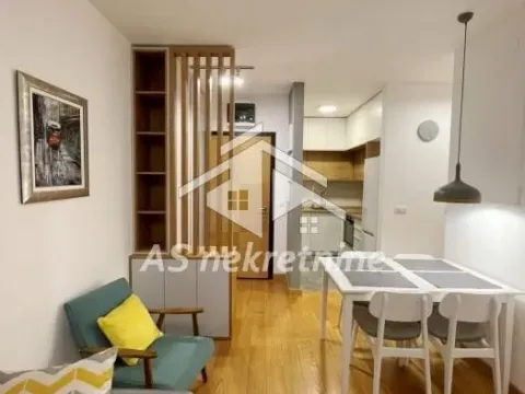 Rent, two bedroom apartment, 40m², Vračar Sve Podlokacije, Beograd - image 3