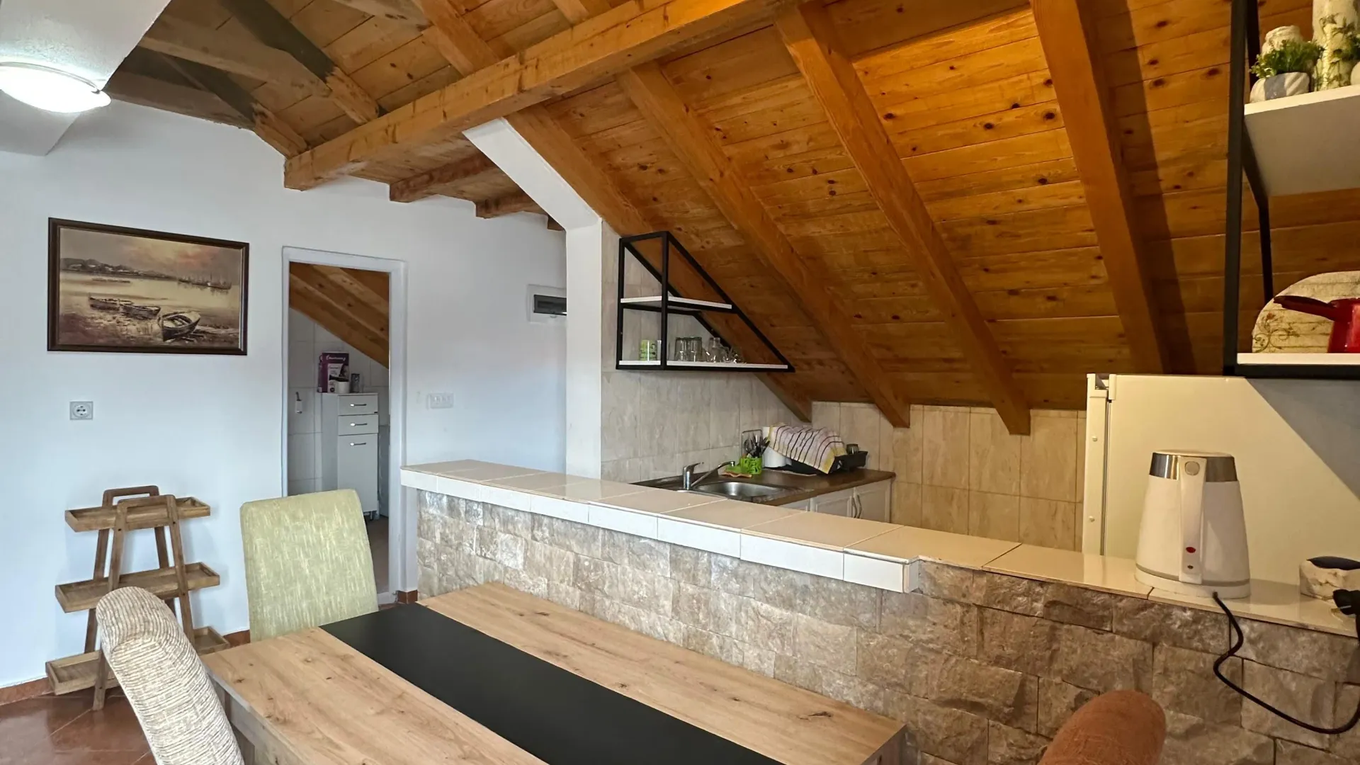 Izdavanje, kuća, 180m², Krašići, Tivat