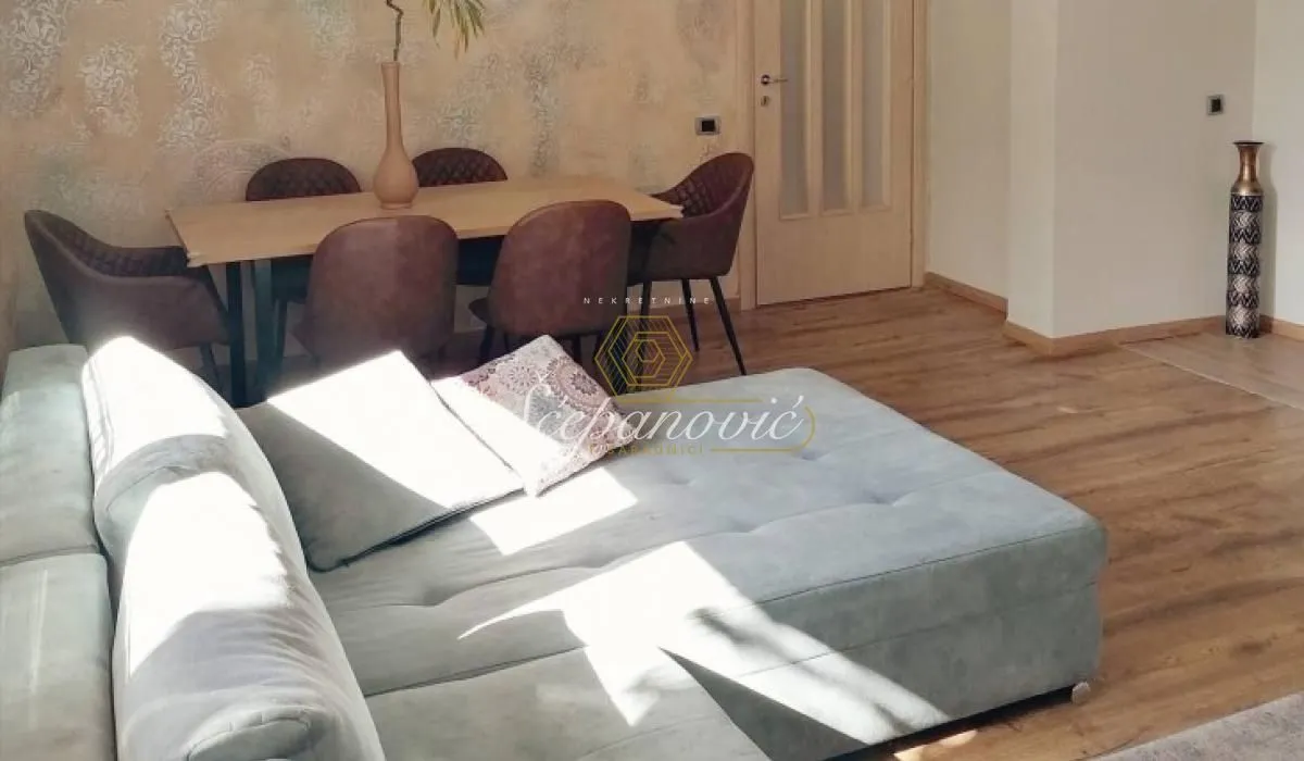 Prodaja, trosoban stan, 83m², Rotkvarija, Novi Sad Sve Podlokacije