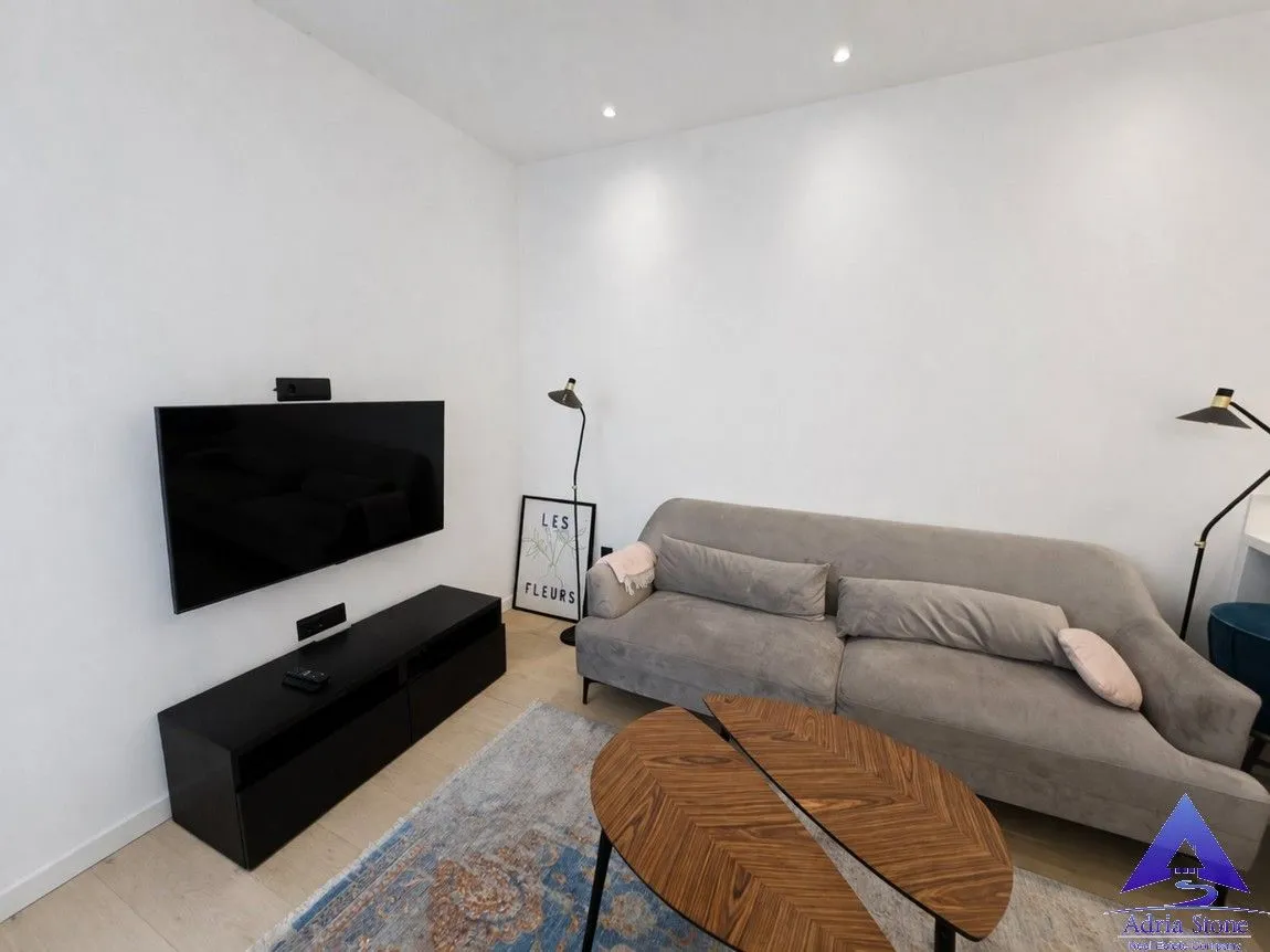 Prodaja, dvosoban stan, 55m², Donja Lastva, Tivat
