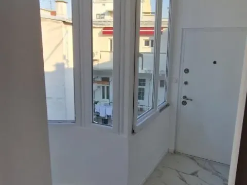 Prodaja, trosoban stan, 58m², Vračar Sve Podlokacije, Beograd - image 4