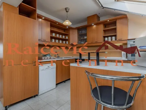 Sale, apartment, 158m², Zemun Sve Podlokacije, Beograd - image 9