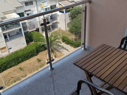 Rent, one bedroom apartment, 47m², Centar, Bar - image 4