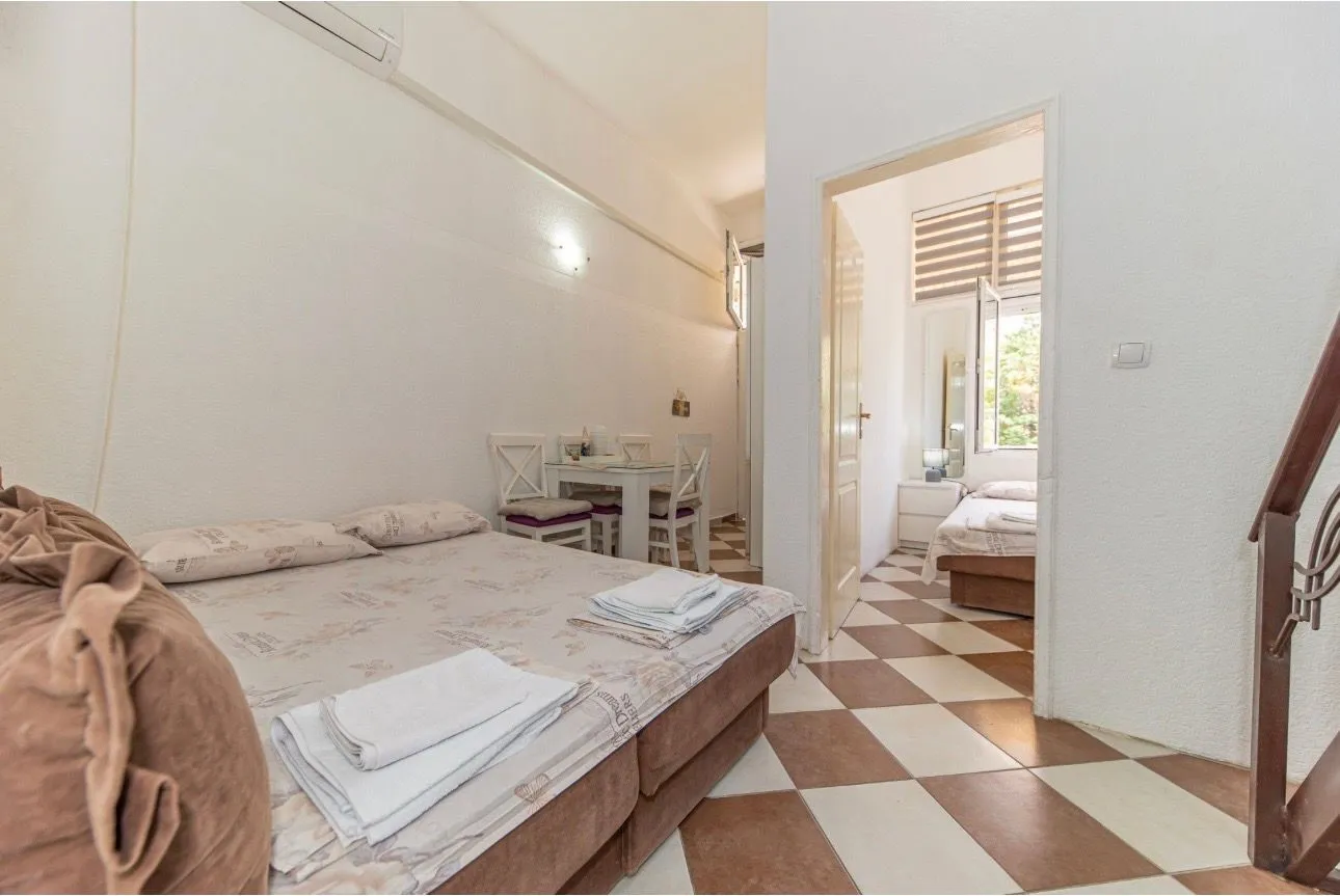 Rent, one bedroom apartment, 28m², Sutomore, Bar