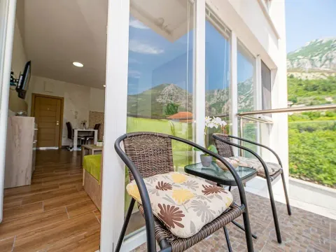 Prodaja, dvosoban stan, 35m², Sutomore, Bar - image 6