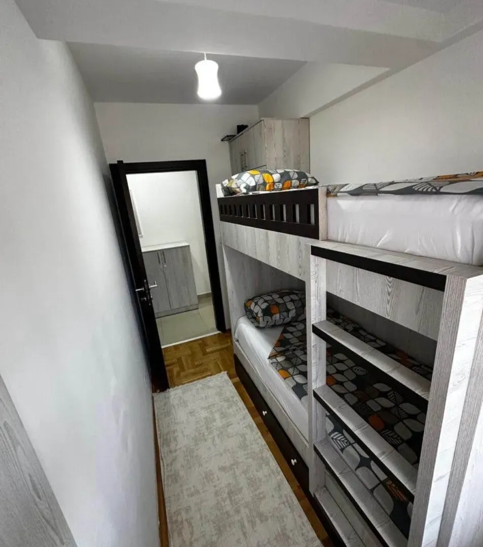Izdavanje, stan, 60m², Vezirov Most, Podgorica