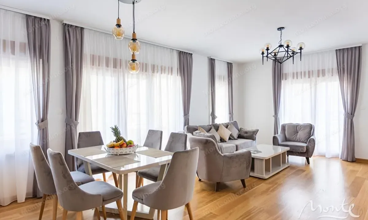 Prodaja, jednosoban stan, 74m², Pržno, Budva