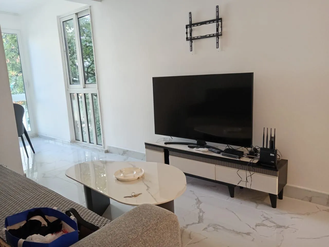 Izdavanje, jednosoban stan, 47m², Budva, Crna Gora