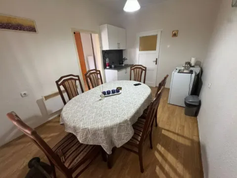 Izdavanje, kuća, 23m², Dalmatinska ulica, Podgorica - image 4