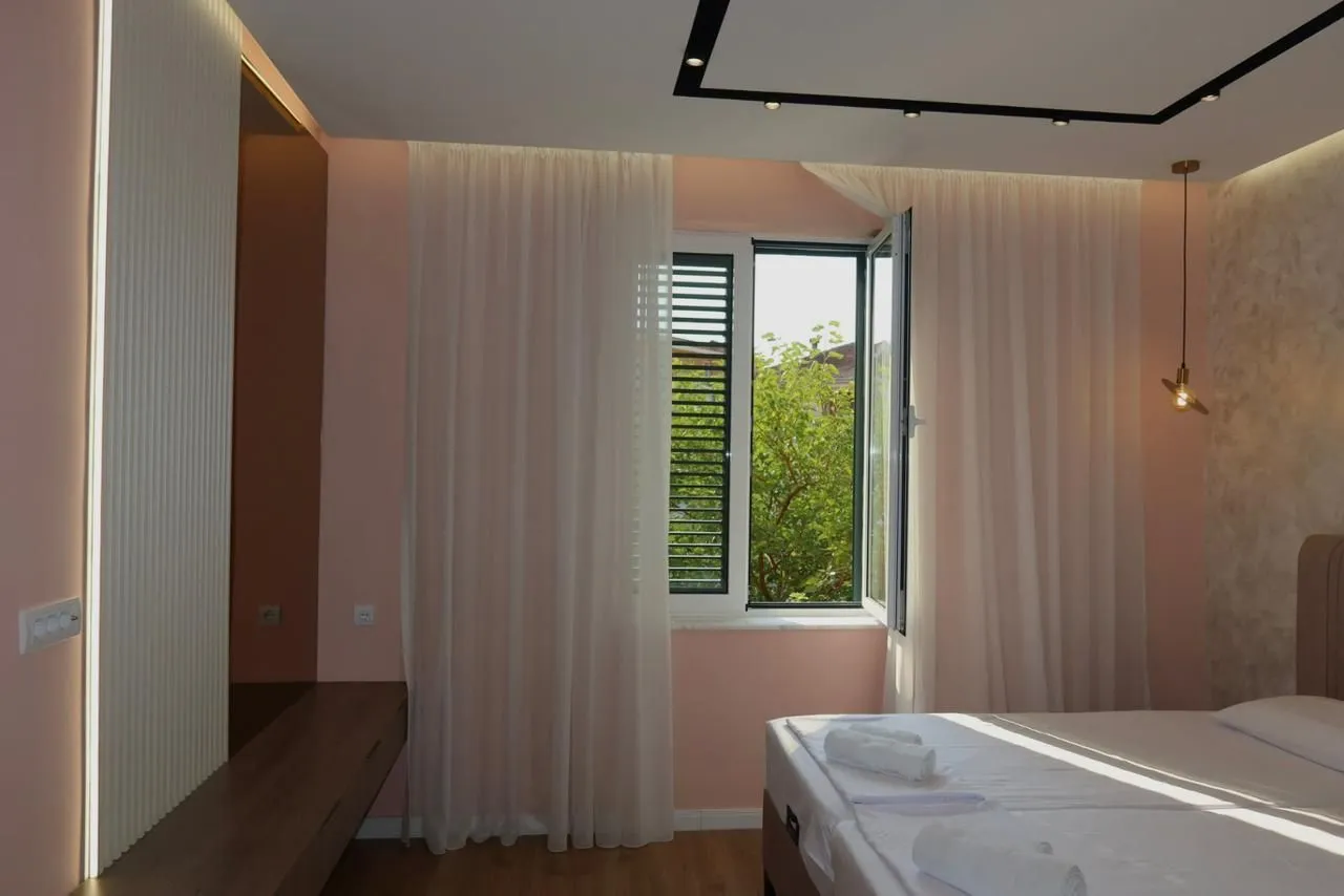 Rent, two bedroom apartment, 75m², Centar, Tivat