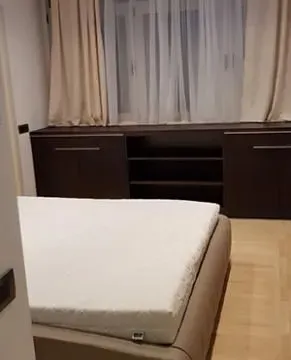 Izdavanje, trosoban stan, 148m², Savski Venac, Beograd - image 11