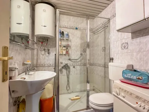 Prodaja, trosoban stan, 115m², Preko Morače, Podgorica - image 9