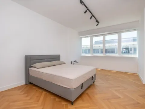 Izdavanje, dvosoban stan, 70m², Centar, Podgorica - image 4