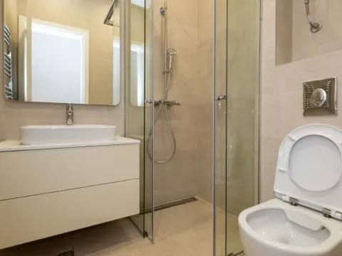 Izdavanje, trosoban stan, 205m², Podgorica, Crna Gora - image 11