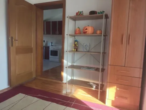 Izdavanje, dvosoban stan, 60m², Gornja Gorica, Podgorica - image 9