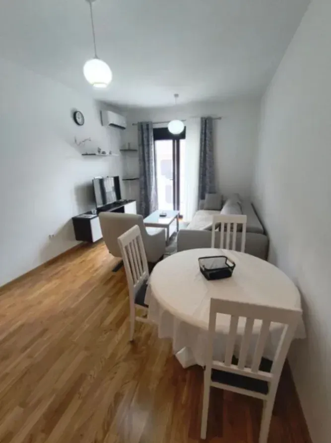 Izdavanje, jednosoban stan, 45m², Zabjelo, Podgorica